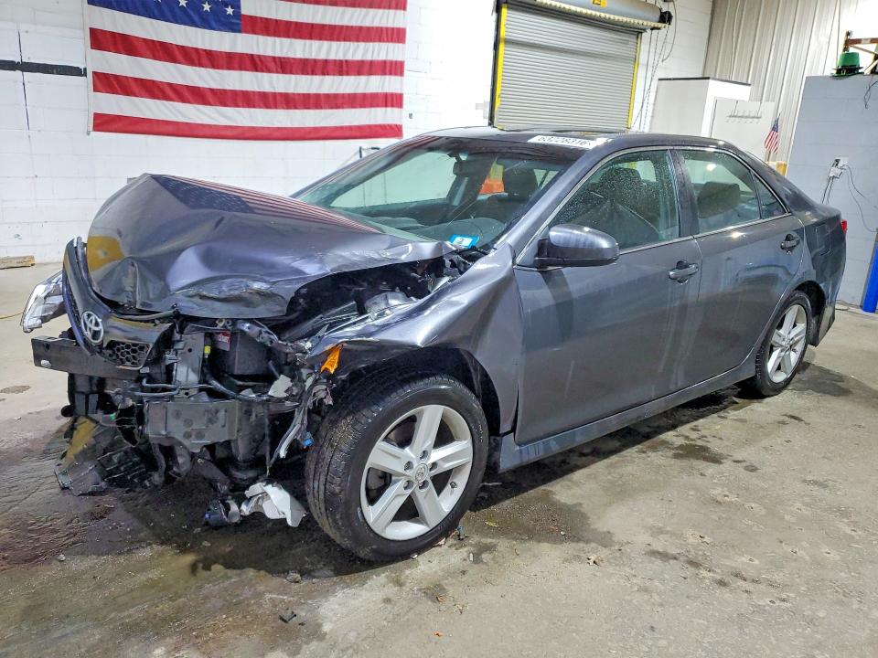 63228316 :رقم المزاد ، 4T1BF1FK7DU642859 vin ، 2013 Toyota Camry مزاد بيع