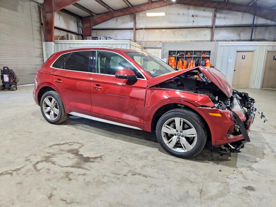 61142976 :رقم المزاد ، WA1BNAFY6J2022629 vin ، 2018 Audi Q5 مزاد بيع