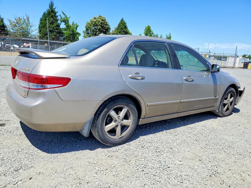 60026476 :رقم المزاد ، JHMCM56774C026603 vin ، 2004 Honda Accord مزاد بيع