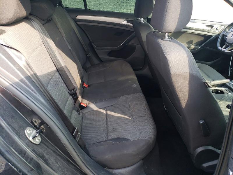 61841276 :رقم المزاد ، 3VW217AU4FM074136 vin ، 2015 Volkswagen Golf مزاد بيع
