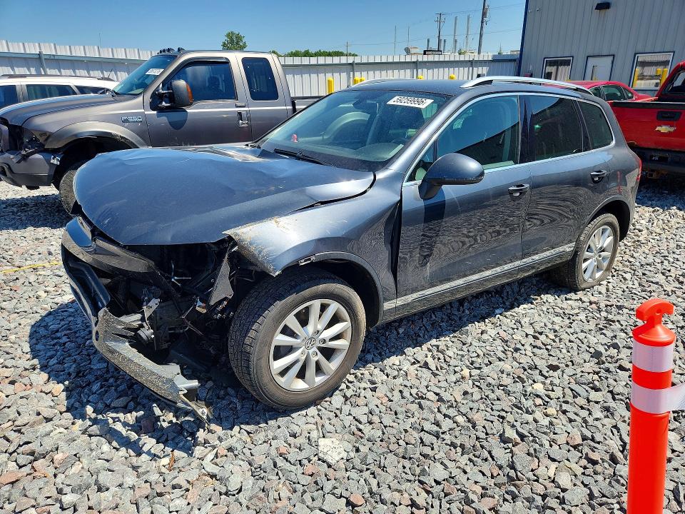 2013 Volkswagen Touareg მანქანა იყიდება აუქციონზე, vin: WVGEF9BPXDD003680, აუქციონის ნომერი: 59259996