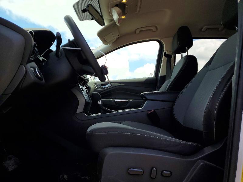 60204306 :رقم المزاد ، 1FMCU9GD0HUA70967 vin ، 2017 Ford Escape مزاد بيع