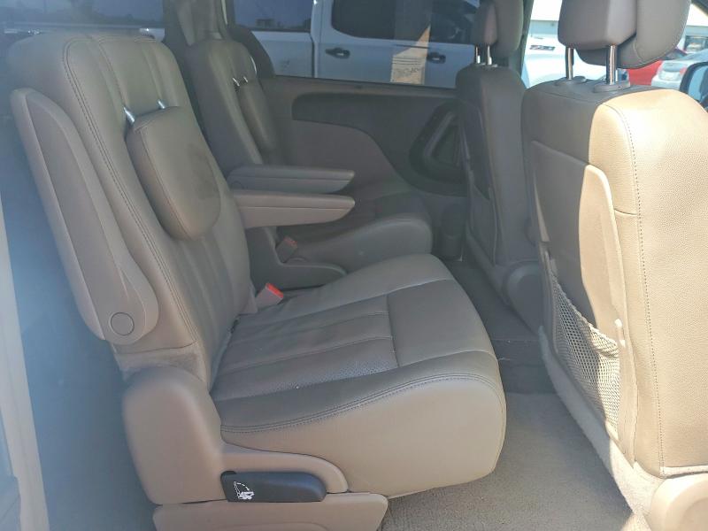 2015 Chrysler Town & Country მანქანა იყიდება აუქციონზე, vin: 2C4RC1CG0FR609875, აუქციონის ნომერი: 61688936
