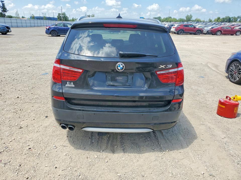 61016066 :رقم المزاد ، 5UXWX7C55BLL15317 vin ، 2011 Bmw X3 مزاد بيع