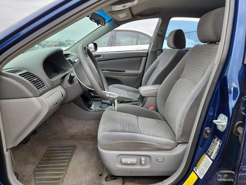 2005 Toyota Camry მანქანა იყიდება აუქციონზე, vin: 4T1BE30KX5U383485, აუქციონის ნომერი: 59259616