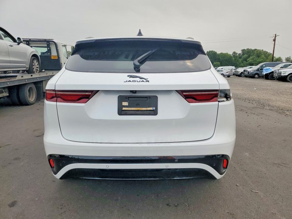 2025 Jaguar F-pace მანქანა იყიდება აუქციონზე, vin: SADCT2EX2SA747557, აუქციონის ნომერი: 61974926