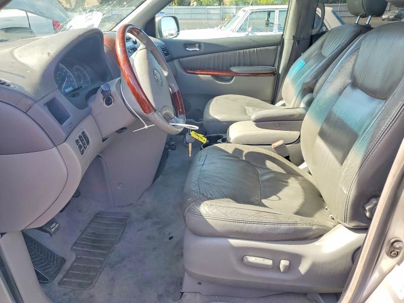 59729666 :رقم المزاد ، 5TDBA22CX4S018310 vin ، 2004 Toyota Sienna مزاد بيع
