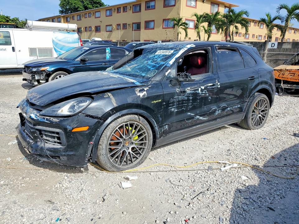 61340976 :رقم المزاد ، WP1AE2AY1PDA12004 vin ، 2023 Porsche Cayenne مزاد بيع