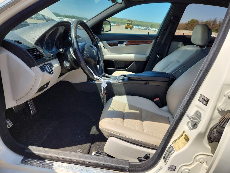61899896 :رقم المزاد ، WDDGF8BBXAF451256 vin ، 2010 Mercedes-benz C مزاد بيع