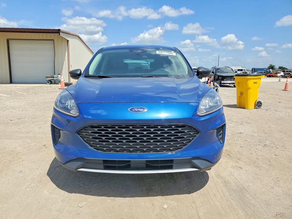 59717026 :رقم المزاد ، 1FMCU0F65NUA32242 vin ، 2022 Ford Escape مزاد بيع