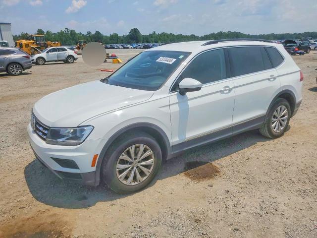 53244406 :رقم المزاد ، 3VV3B7AX7JM073958 vin ، 2018 Volkswagen Tiguan مزاد بيع