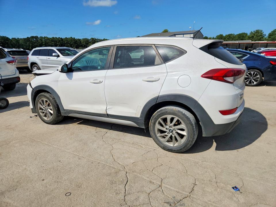 2017 Hyundai Tucson მანქანა იყიდება აუქციონზე, vin: KM8J33A4XHU262168, აუქციონის ნომერი: 61778246