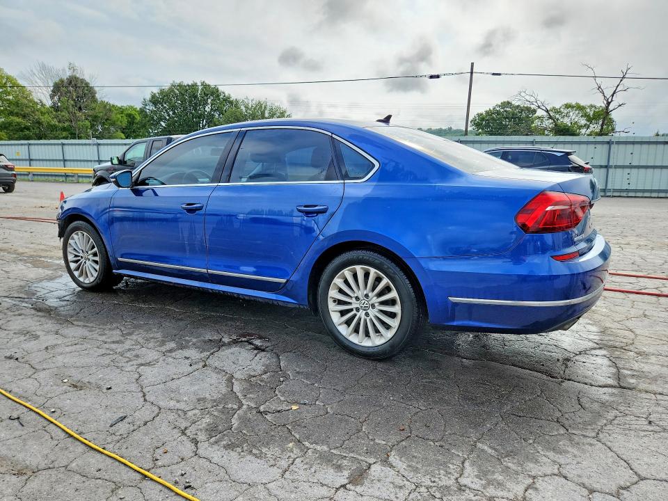 Aukcja sprzedaży 2017 Volkswagen Passat, vin: 1VWBT7A38HC075599, numer aukcji: 61710946