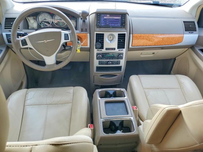 2010 Chrysler Town & Country მანქანა იყიდება აუქციონზე, vin: 2A4RR6DX2AR257556, აუქციონის ნომერი: 59167276