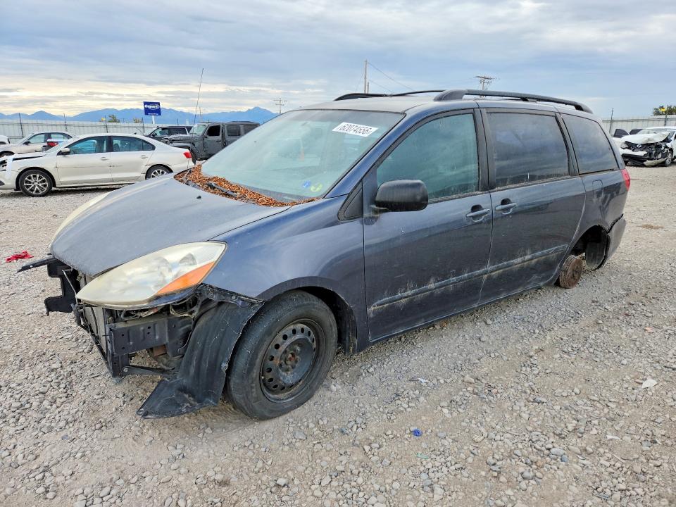 62074556 :رقم المزاد ، 5TDZK23C07S017231 vin ، 2007 Toyota Sienna مزاد بيع