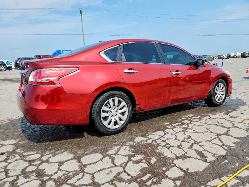 2015 Nissan Altima მანქანა იყიდება აუქციონზე, vin: 1N4AL3AP1FC280064, აუქციონის ნომერი: 62769936