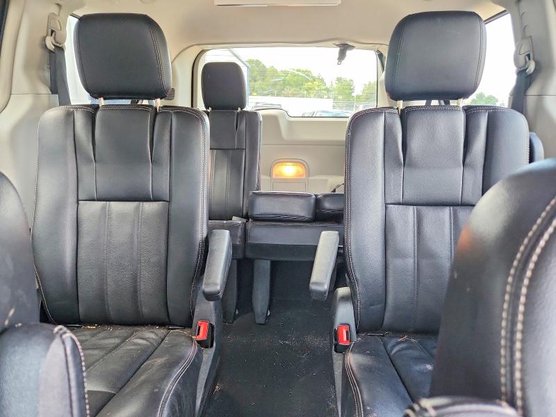 59716696 :رقم المزاد ، 2C4RC1BG2DR684253 vin ، 2013 Chrysler Town & Country مزاد بيع
