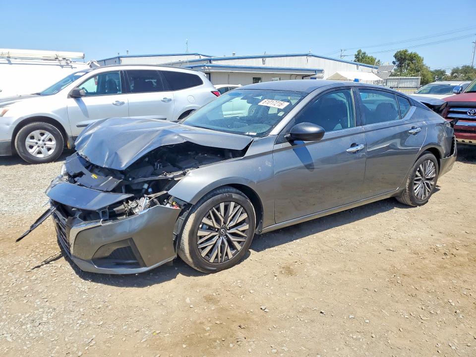 61017216 :رقم المزاد ، 1N4BL4DV5SN381627 vin ، 2025 Nissan Altima Sv مزاد بيع
