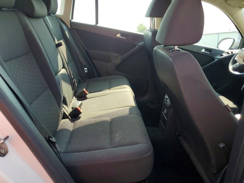 2014 Volkswagen Tiguan მანქანა იყიდება აუქციონზე, vin: WVGAV3AX1EW573623, აუქციონის ნომერი: 63496556