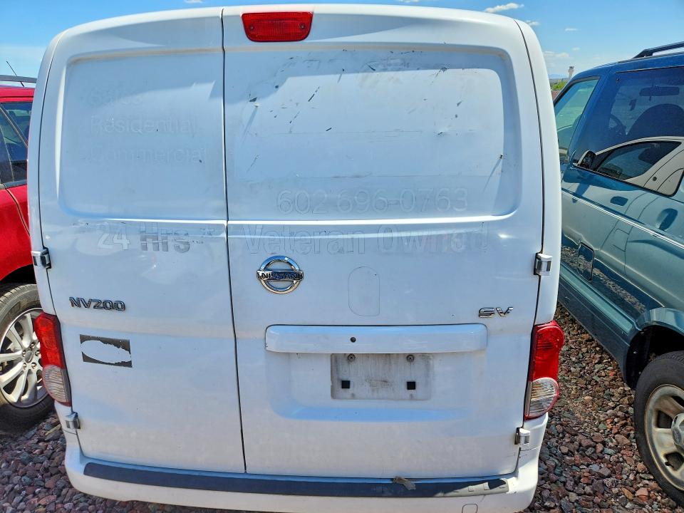 2017 Nissan Nv200 მანქანა იყიდება აუქციონზე, vin: 3N6CM0KN0HK712536, აუქციონის ნომერი: 61620316
