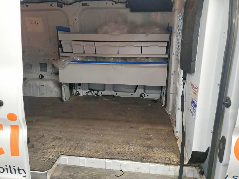 61141206 :رقم المزاد ، 1FTYE1YM2GKA83415 vin ، 2016 Ford Transit مزاد بيع