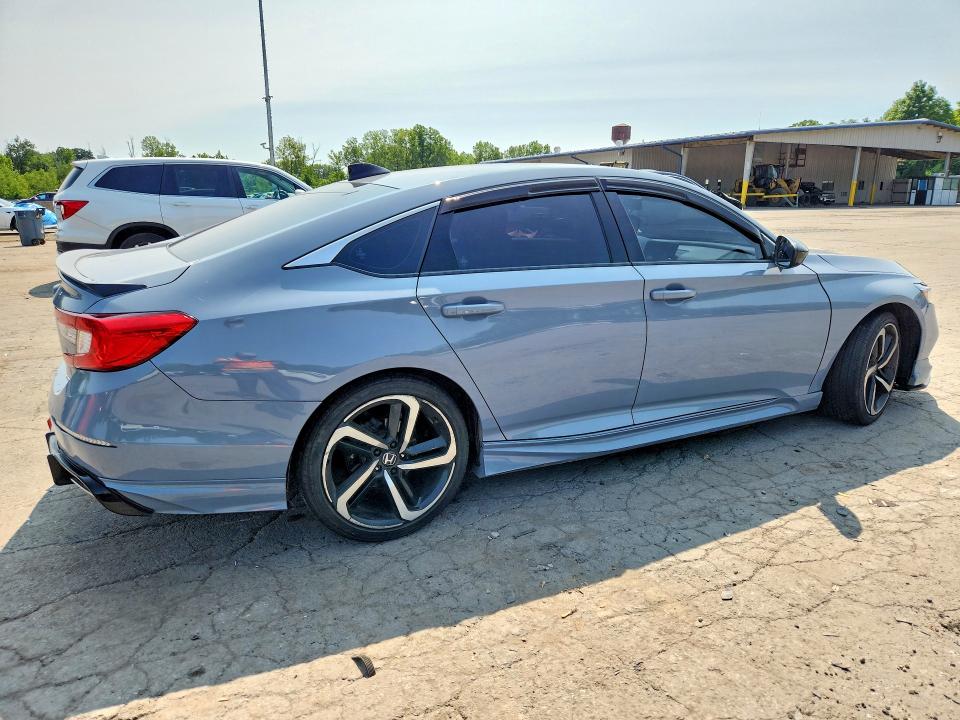 62528546 :رقم المزاد ، 1HGCV1F36NA112777 vin ، 2022 Honda Accord مزاد بيع