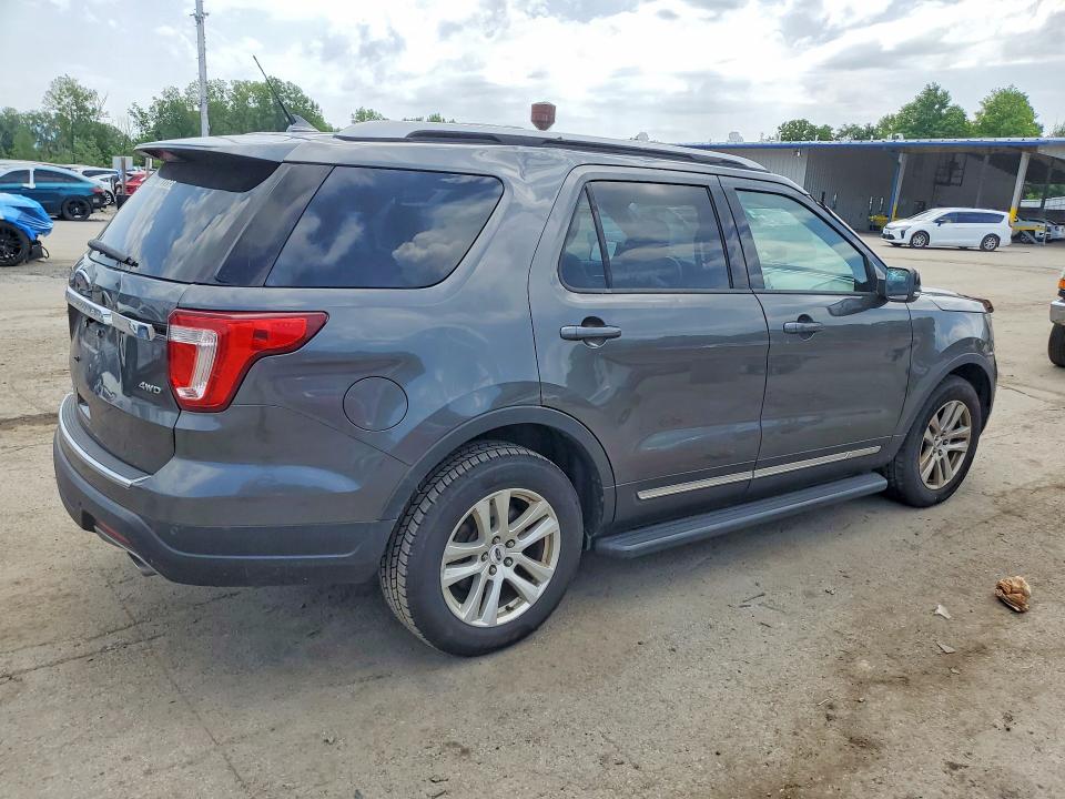 60420336 :رقم المزاد ، 1FM5K8D84JGB50504 vin ، 2018 Ford Explorer مزاد بيع