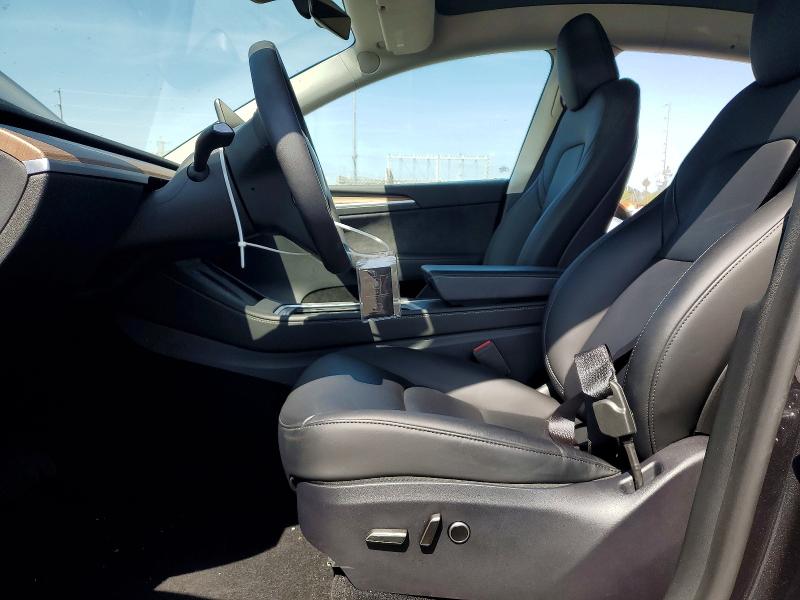 62656826 :رقم المزاد ، 7SAYGDED3SF266881 vin ، 2025 Tesla Model Y مزاد بيع