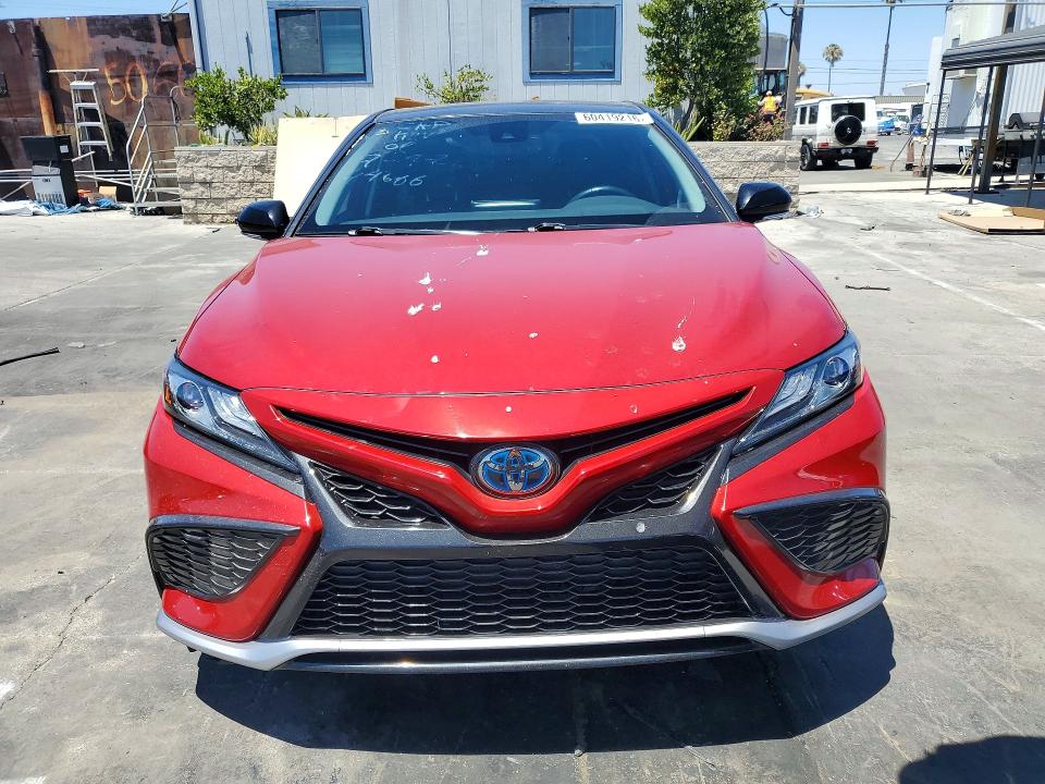 Продаж на аукціоні авто 2022 Toyota Camry, vin: 4T1K31AK2NU037956, номер лоту: 60419216