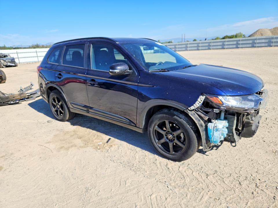 61799796 :رقم المزاد ، JA4AZ3A31JZ053513 vin ، 2018 Mitsubishi Outlander مزاد بيع