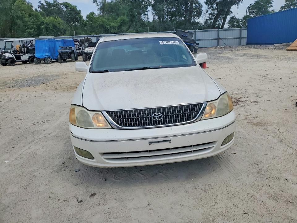 62885606 :رقم المزاد ، 4T1BF28B32U245777 vin ، 2002 Toyota Avalon مزاد بيع