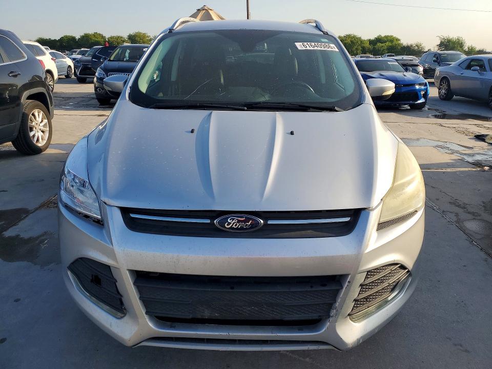 61640986 :رقم المزاد ، 1FMCU0J9XFUA46771 vin ، 2015 Ford Escape مزاد بيع