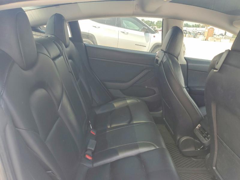 61311826 :رقم المزاد ، 5YJ3E1EA1MF084679 vin ، 2021 Tesla Model 3 مزاد بيع