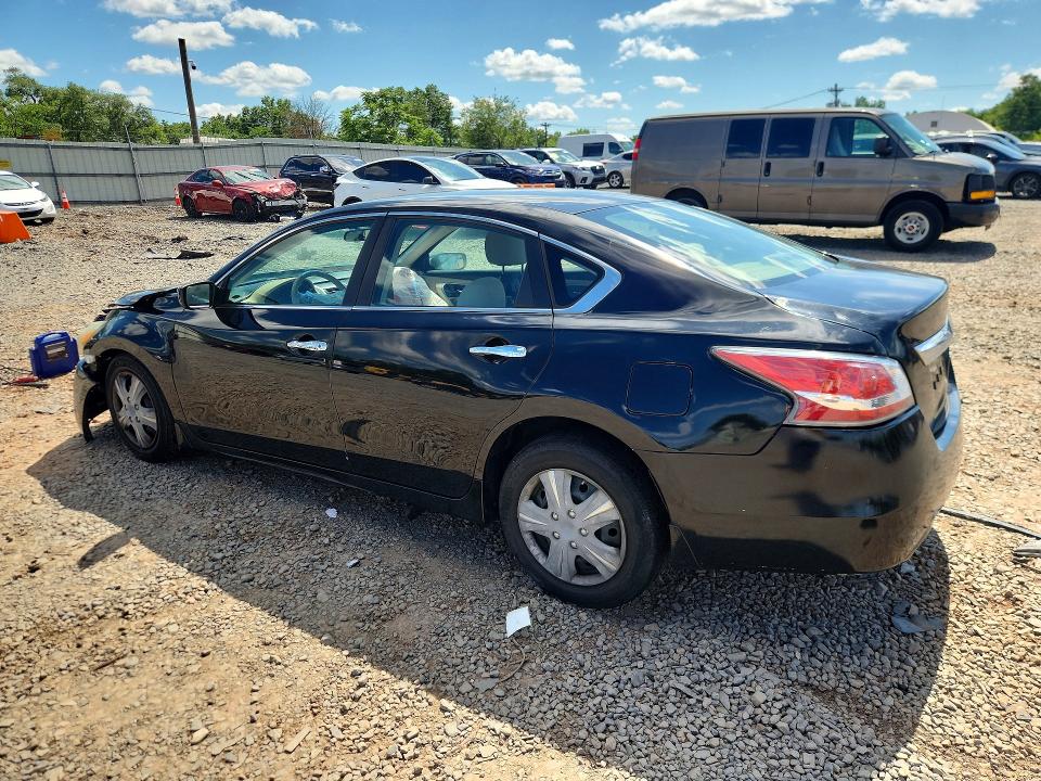 2015 Nissan Altima მანქანა იყიდება აუქციონზე, vin: 1N4AL3AP7FN304663, აუქციონის ნომერი: 60087466