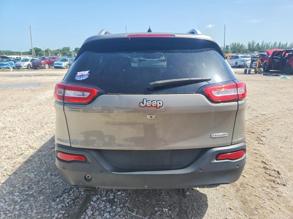 60650916 :رقم المزاد ، 1C4PJLCB5HW507673 vin ، 2017 Jeep Cherokee مزاد بيع