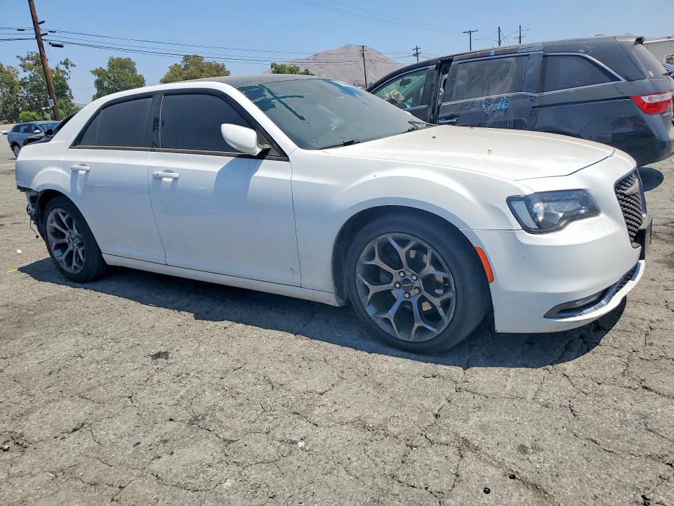 59685526 :رقم المزاد ، 2C3CCABG1GH351188 vin ، 2016 Chrysler 300 مزاد بيع