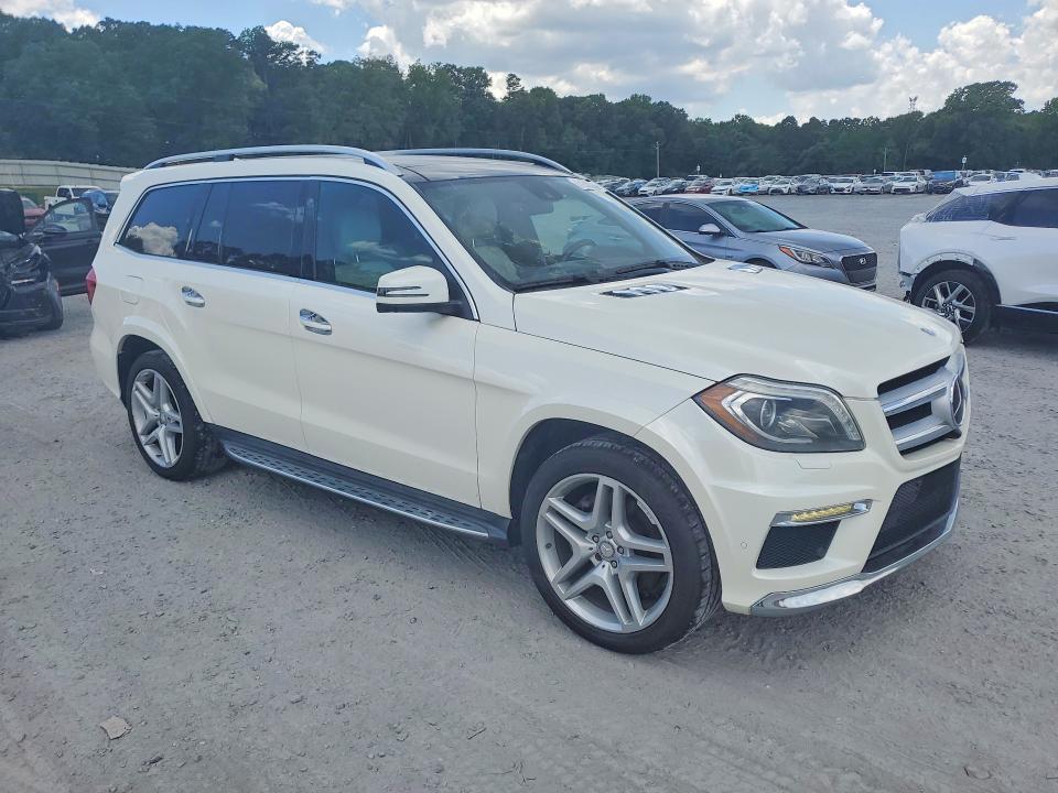 61343356 :رقم المزاد ، 4JGDF7DE8FA546199 vin ، 2015 Mercedes-benz Gl مزاد بيع