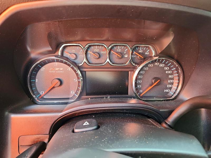 61076366 :رقم المزاد ، 3GCUKRECXJG226675 vin ، 2018 Chevrolet Silverado مزاد بيع