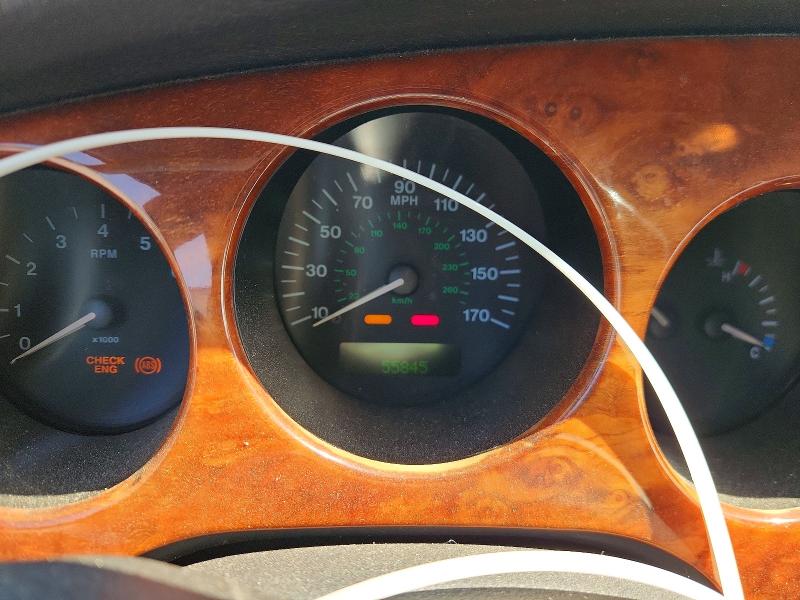 61687306 :رقم المزاد ، SAJGX204XXC041884 vin ، 1999 Jaguar Xk8 مزاد بيع