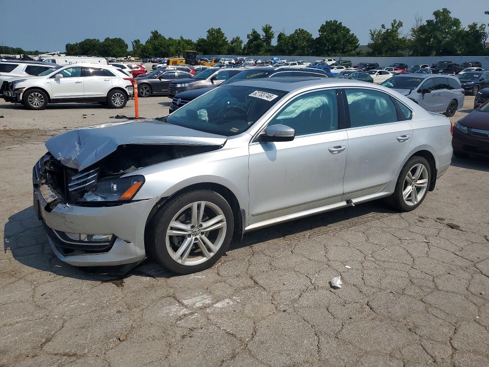 Продажа на аукционе авто 2015 Volkswagen Passat, vin: 1VWCV7A33FC053005, номер лота: 62703746