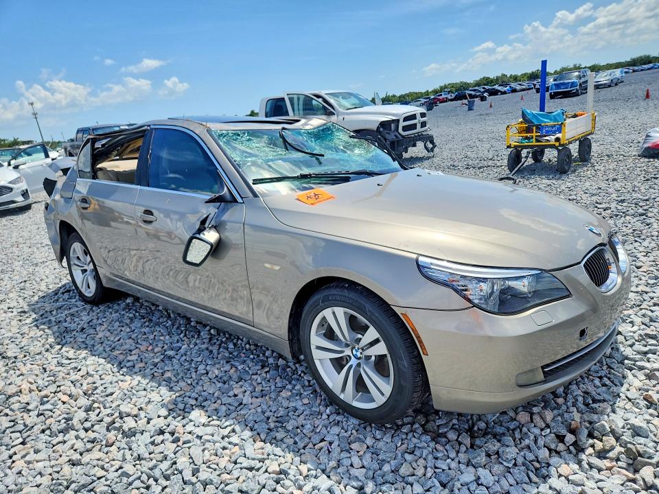 62291166 :رقم المزاد ، WBANU5C51AC365475 vin ، 2010 Bmw 528 مزاد بيع