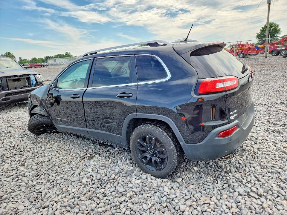 60405956 :رقم المزاد ، 1C4PJMCS5FW744943 vin ، 2015 Jeep Cherokee مزاد بيع
