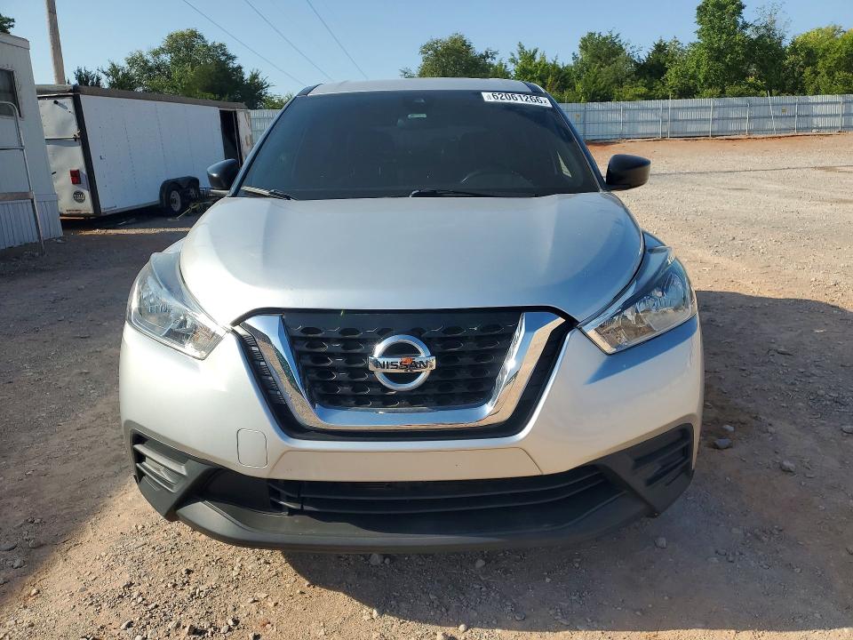 62061266 :رقم المزاد ، 3N1CP5BV8LL485335 vin ، 2020 Nissan Kicks مزاد بيع