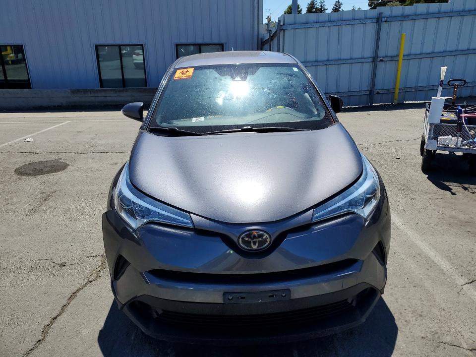 62349356 :رقم المزاد ، NMTKHMBX2JR053685 vin ، 2018 Toyota C-hr مزاد بيع