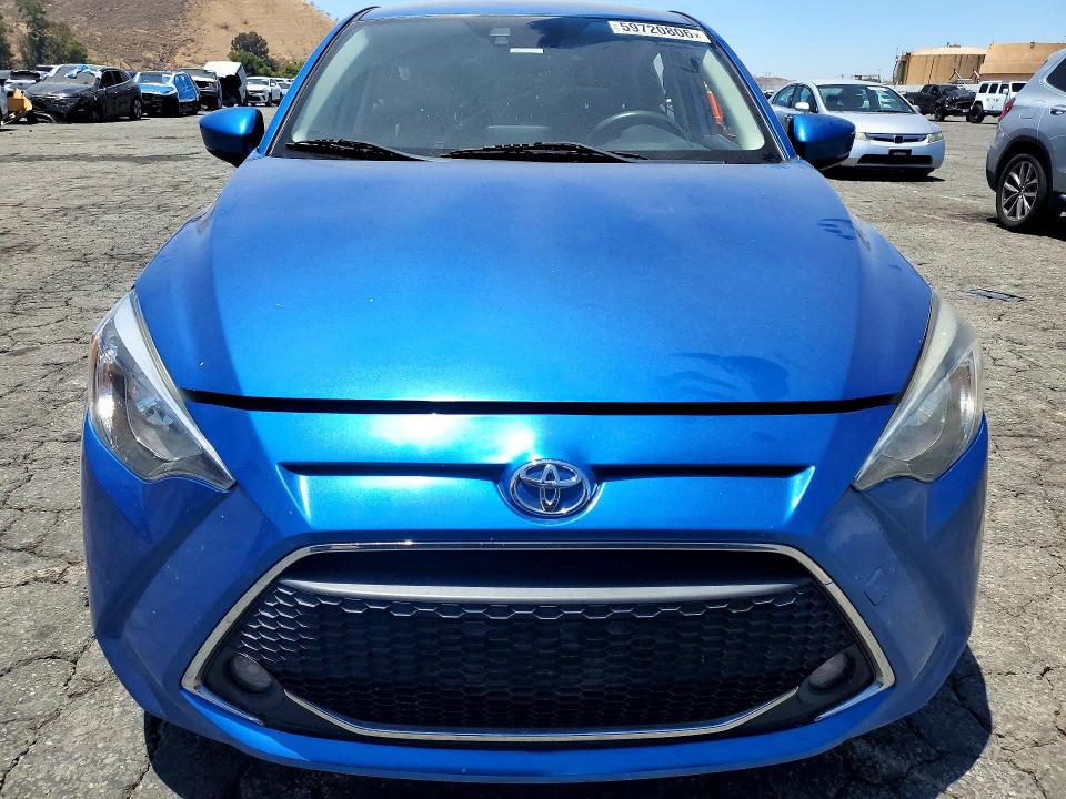 59720806 :رقم المزاد ، 3MYDLBYV7KY527211 vin ، 2019 Toyota Yaris مزاد بيع