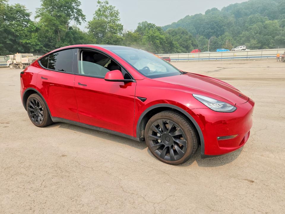 2022 Tesla Model Y მანქანა იყიდება აუქციონზე, vin: 7SAYGDEEXNF339869, აუქციონის ნომერი: 61429046