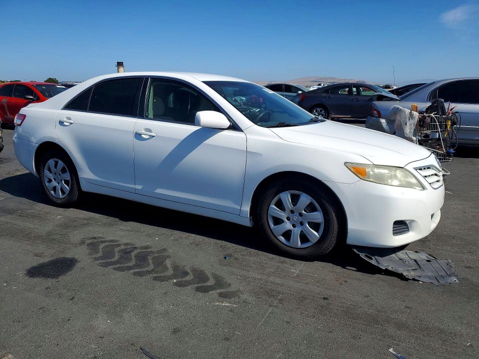 61558316 :رقم المزاد ، 4T1BF3EK1AU525044 vin ، 2010 Toyota Camry مزاد بيع