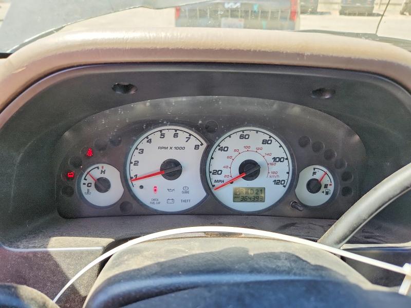 60639826 :رقم المزاد ، 1FMCU04181KB93231 vin ، 2001 Ford Escape مزاد بيع