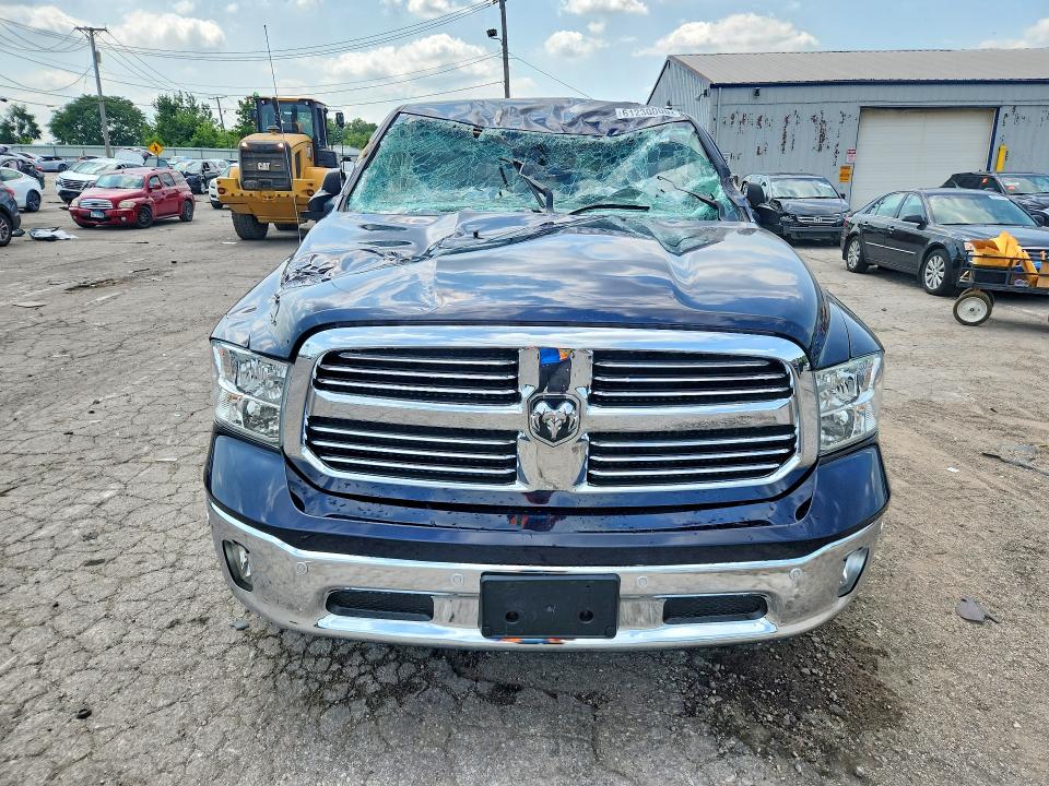 61230006 :رقم المزاد ، 1C6RR6GG2JS205898 vin ، 2018 Ram 1500 مزاد بيع