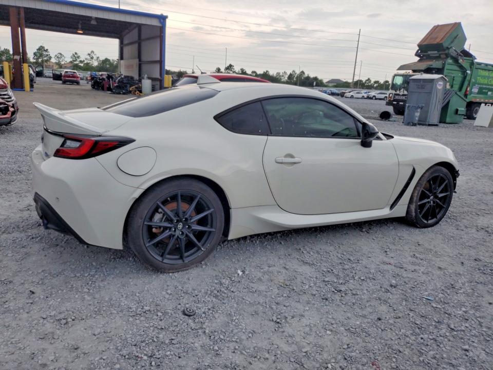 61290856 :رقم المزاد ، JF1ZNBF13P8750577 vin ، 2023 Toyota Gr 86 مزاد بيع